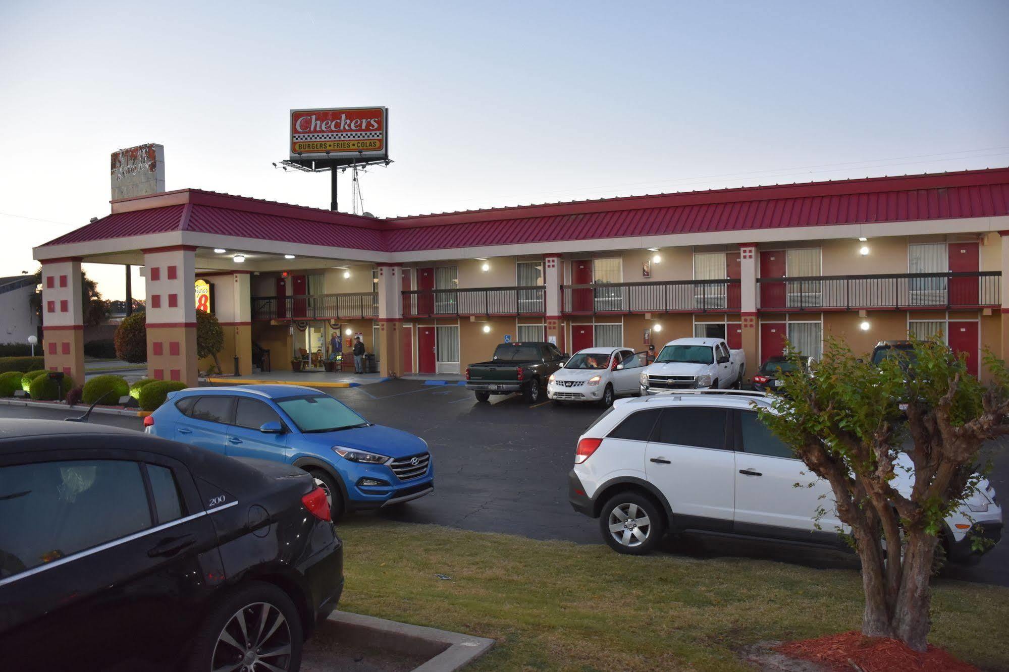 Super 8 by Wyndham Tifton Hotel Eksteriør billede