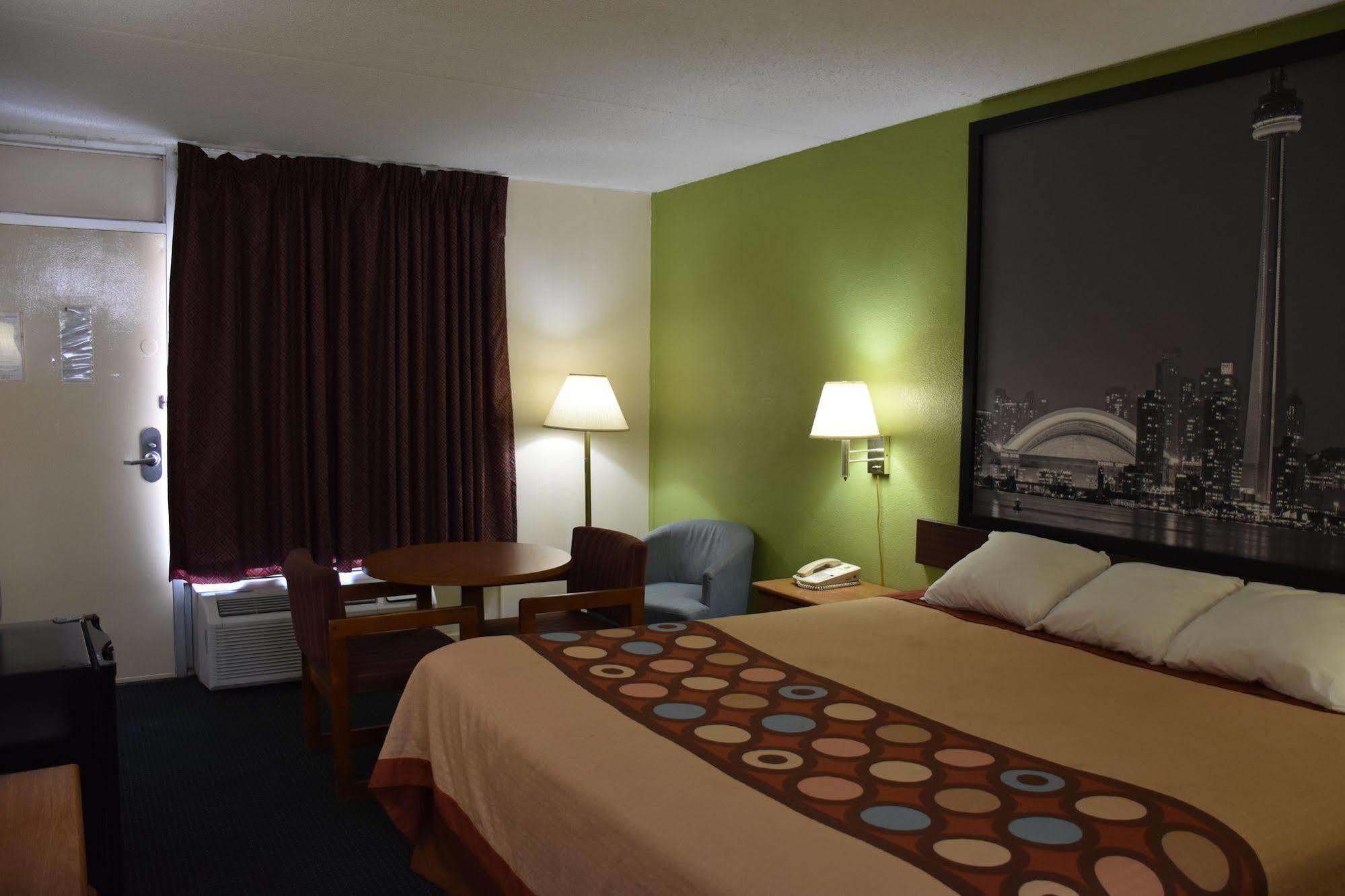 Super 8 by Wyndham Tifton Hotel Eksteriør billede